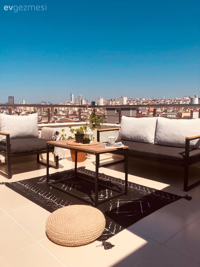 Teras, Balkon masası, Orta sehpa, Sehpa, Salıncak, Balkon oturma grubu, Balkon