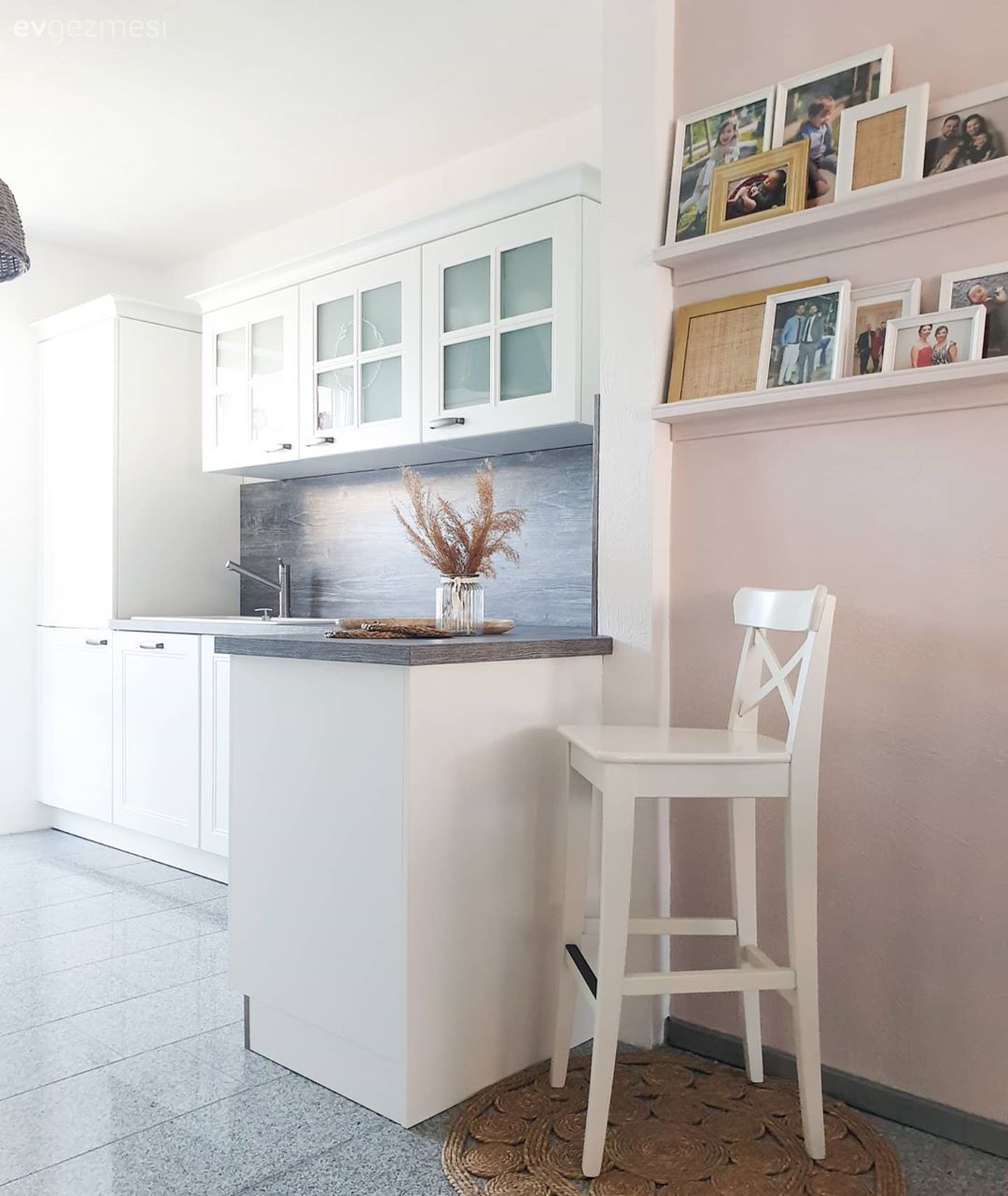 Mutfak yarım adası, Mutfak, Beyaz, Country mutfak, Mutfak tezgahı, Mutfak tezgah arası, Mutfak Avize Modelleri, Bar masa & sandalyeleri, Duvar rafı, Duvar dekorasyonu, Mutfak aksesuarları, Mutfak zemin seramikleri