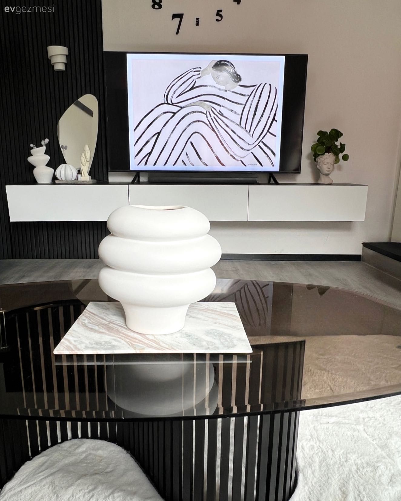 Salon, Tv ünitesi, Tv ünitesi aksesuarları, Ev Aksesuar, Siyah, Beyaz, Halı, Salon halısı