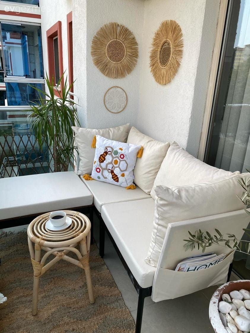 Balkon Masası Alacaklar İçin Farklı Markalardan Modeller