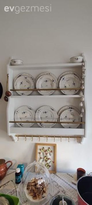 Ev Gezmesi: Yeşilin Cazibesi Banyoda Rustiğin Sıcaklığı da Mutfakta!