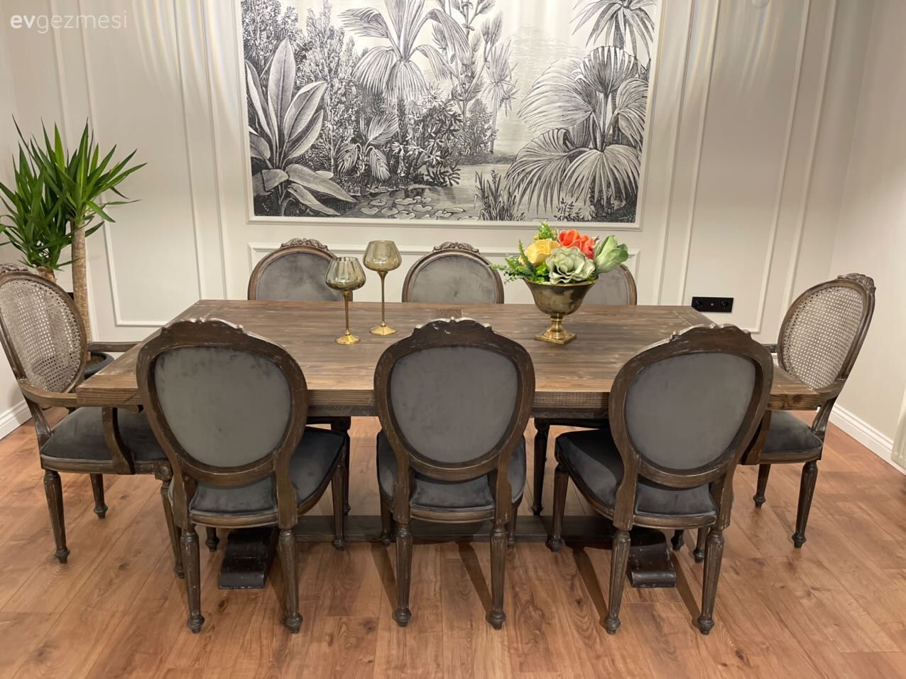 Yemek Odası, Beyaz, Kahverengi, Masif ahşap, Country, Gri, Vizon, Sandalye, Yemek masası, Duvar kağıdı, Duvar dekorasyonu, Avize, Aydınlatma, Yemek odası avizesi, Ev bitkisi