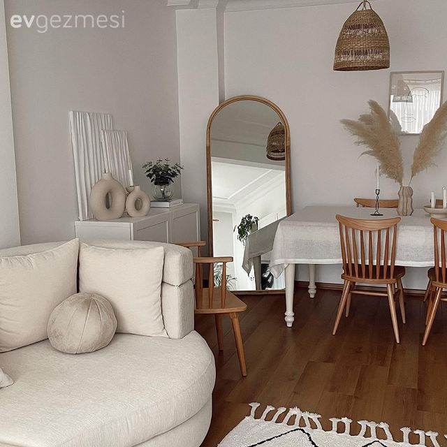 Salon, Modern, Beyaz, Krem, Bej, Kahverengi, Köşe koltuk, Koltuk takımı, Parke, Boy aynası, Ayna, İskandinav, Sandalye, Yemek masası, Dekoratif Objeler, Hasır avize, Kırlent, Ev tekstili, Pampas otu