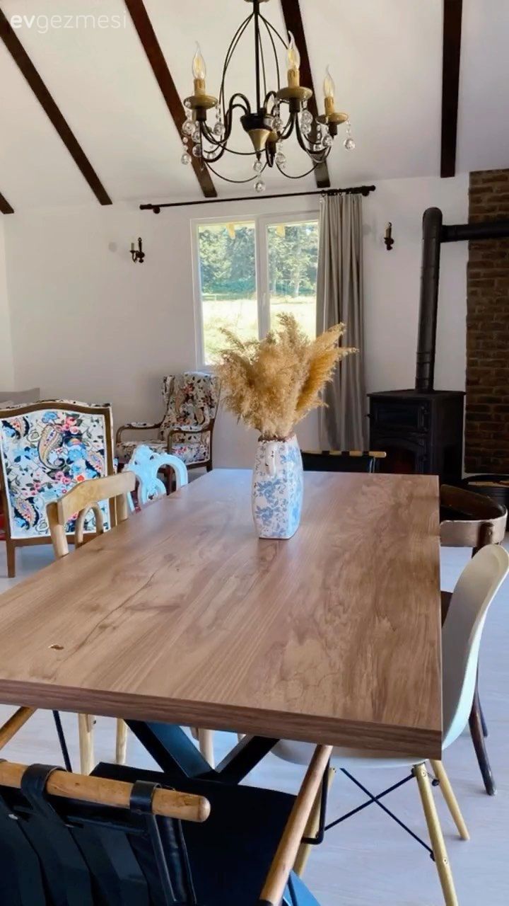 Bolu'daki Bu Yayla Evinde Geçmiş ve Bugün Uyumlu Şekilde Birlikte!