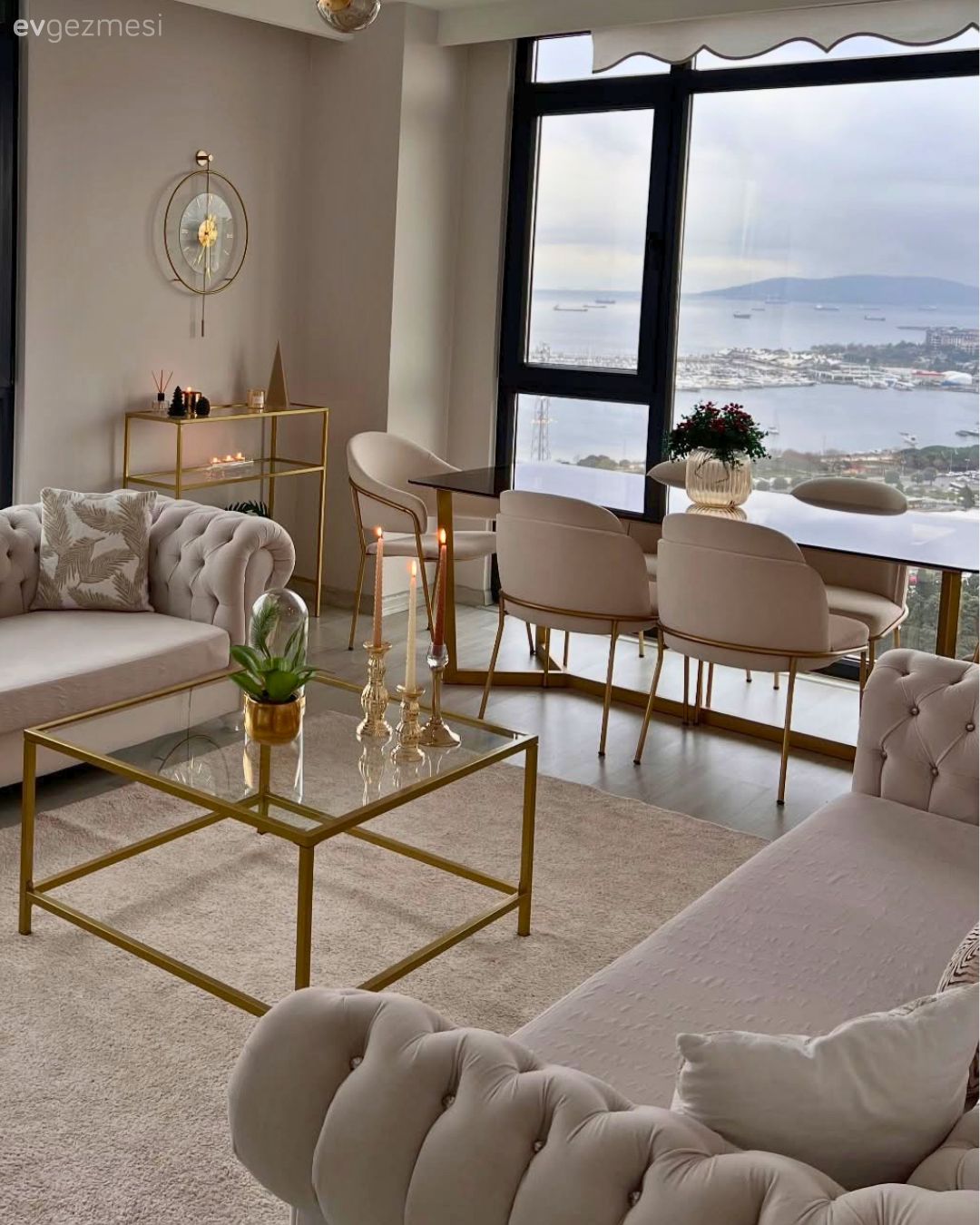Salon, Modern, Bej, Vizon, Altın, Beyaz, Krem, Modern chesterfield, Koltuk takımı, Sandalye, Yemek masası, Cam orta sehpa, Orta sehpa, Halı, Salon halısı, Dekoratif Objeler, Vazo, Ev Aksesuar