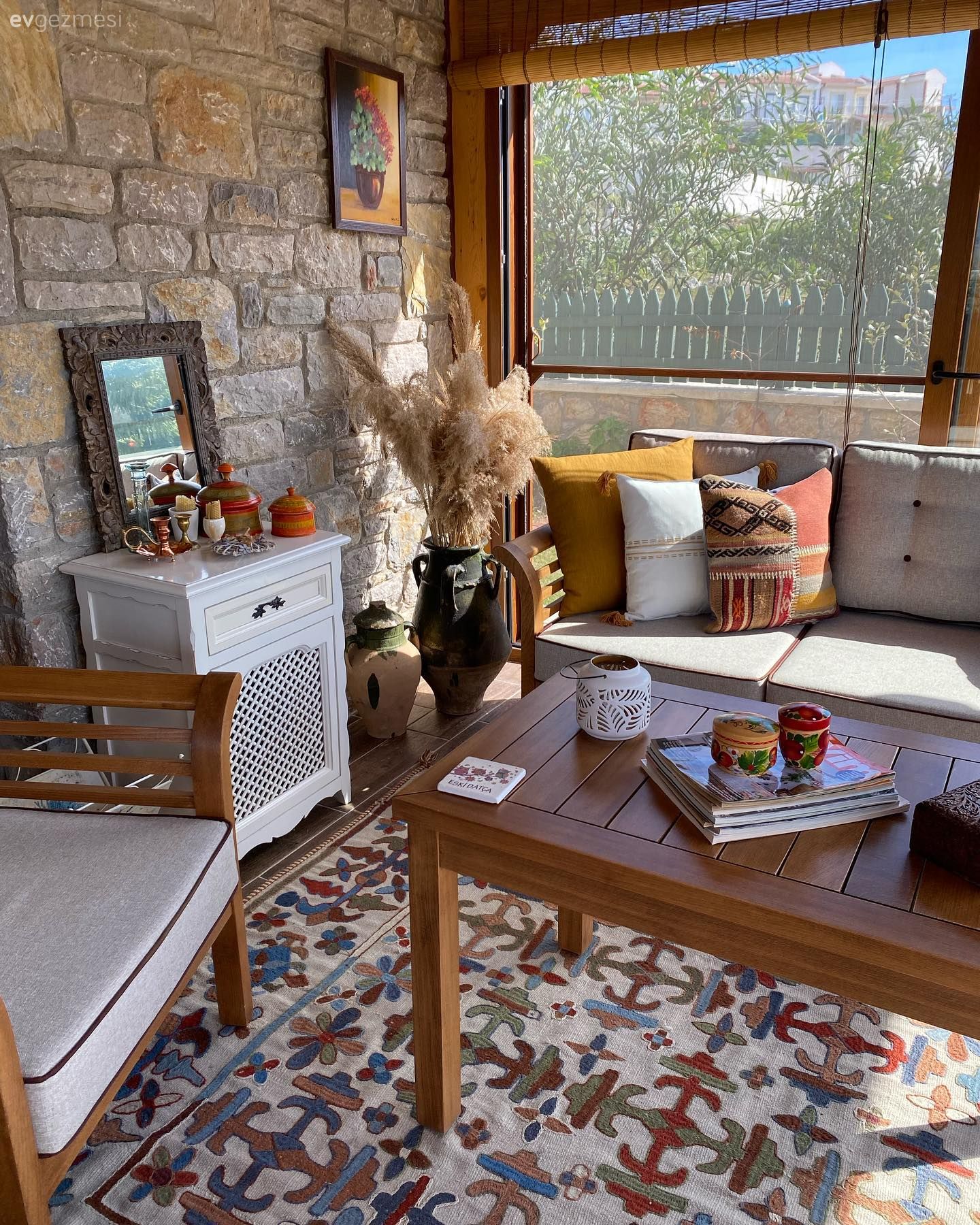 Bu Ahşap Kış Bahçesi Taşlarıyla Datça'nın Ruhuna Uygun!