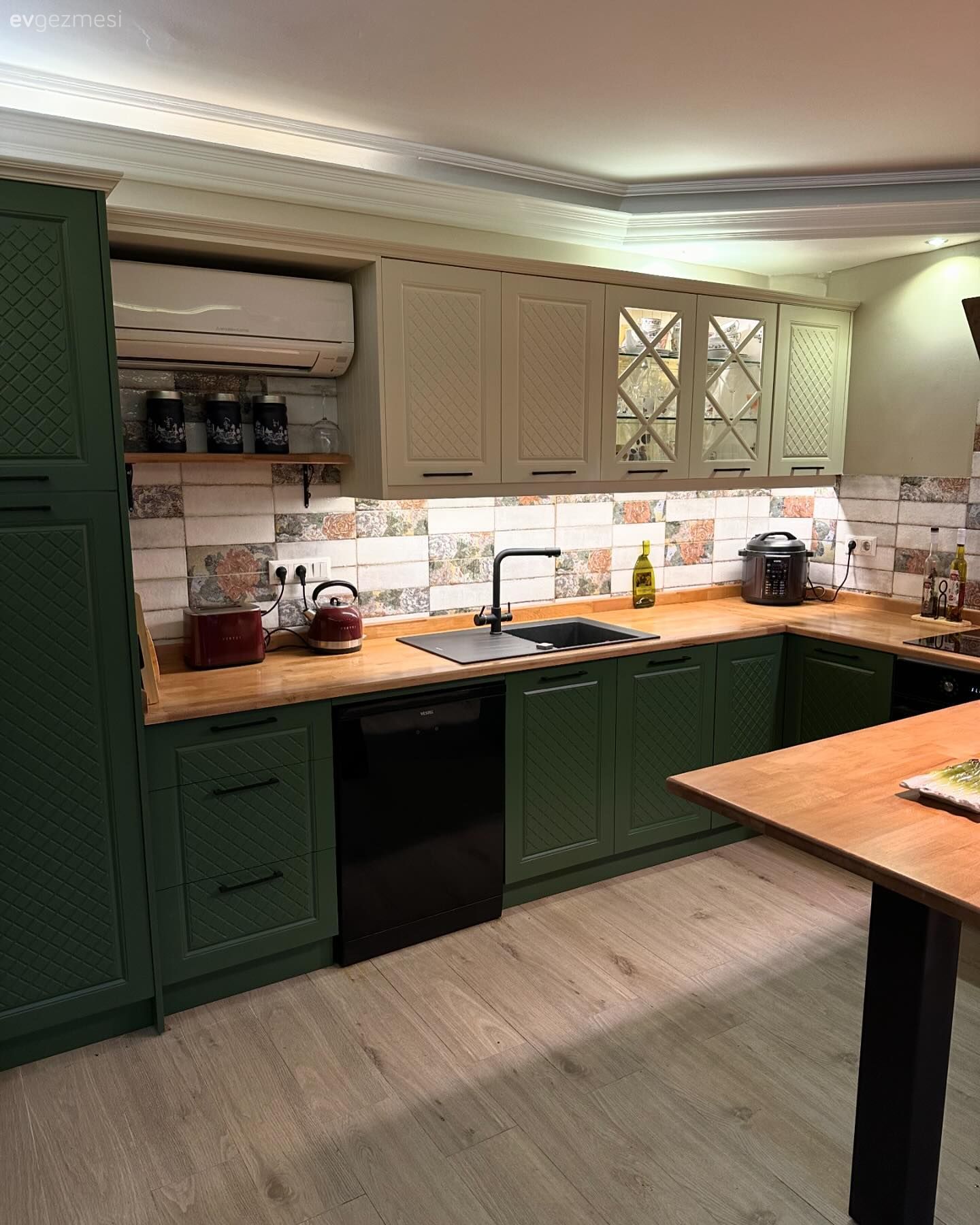 Mutfak Yaptıracaklar İçin Mutfak Dolabı Renkleri!