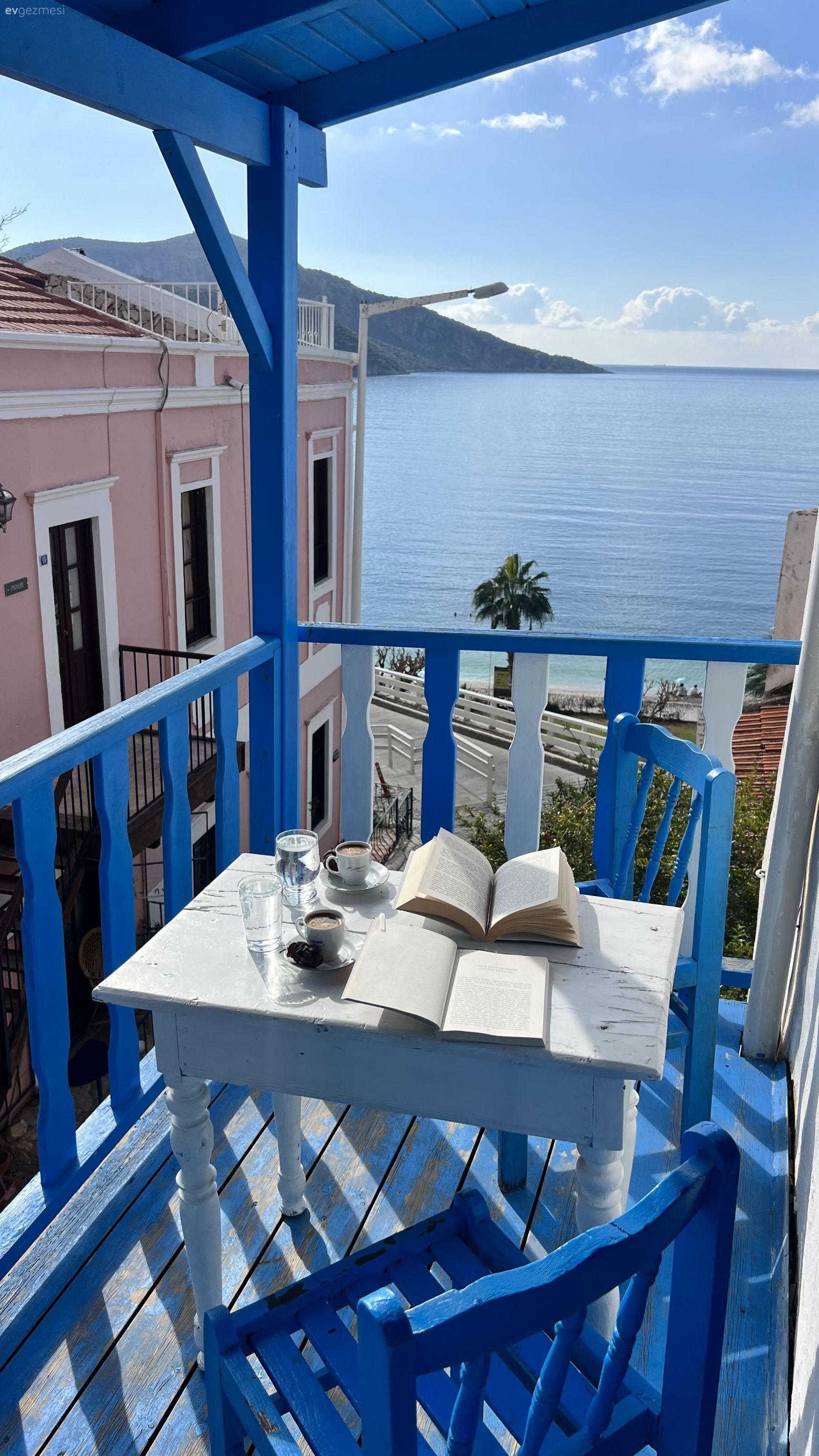 100 Yılı Devirmiş Bu Tarihi Rum Evi Denizin Asırlık Sevgilisi!