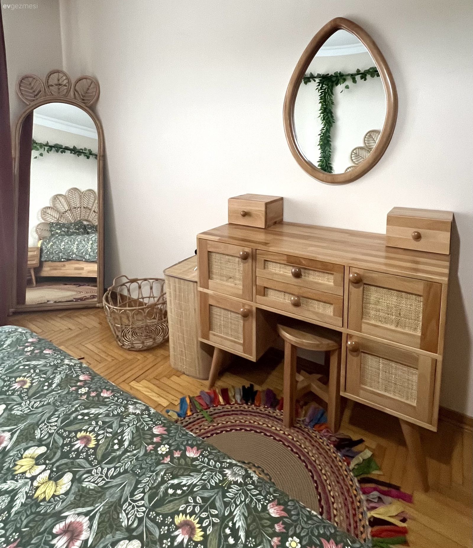 Enerjisi Arşa Çıkmış Bu Evde Her Şey Yerli Yerinde!