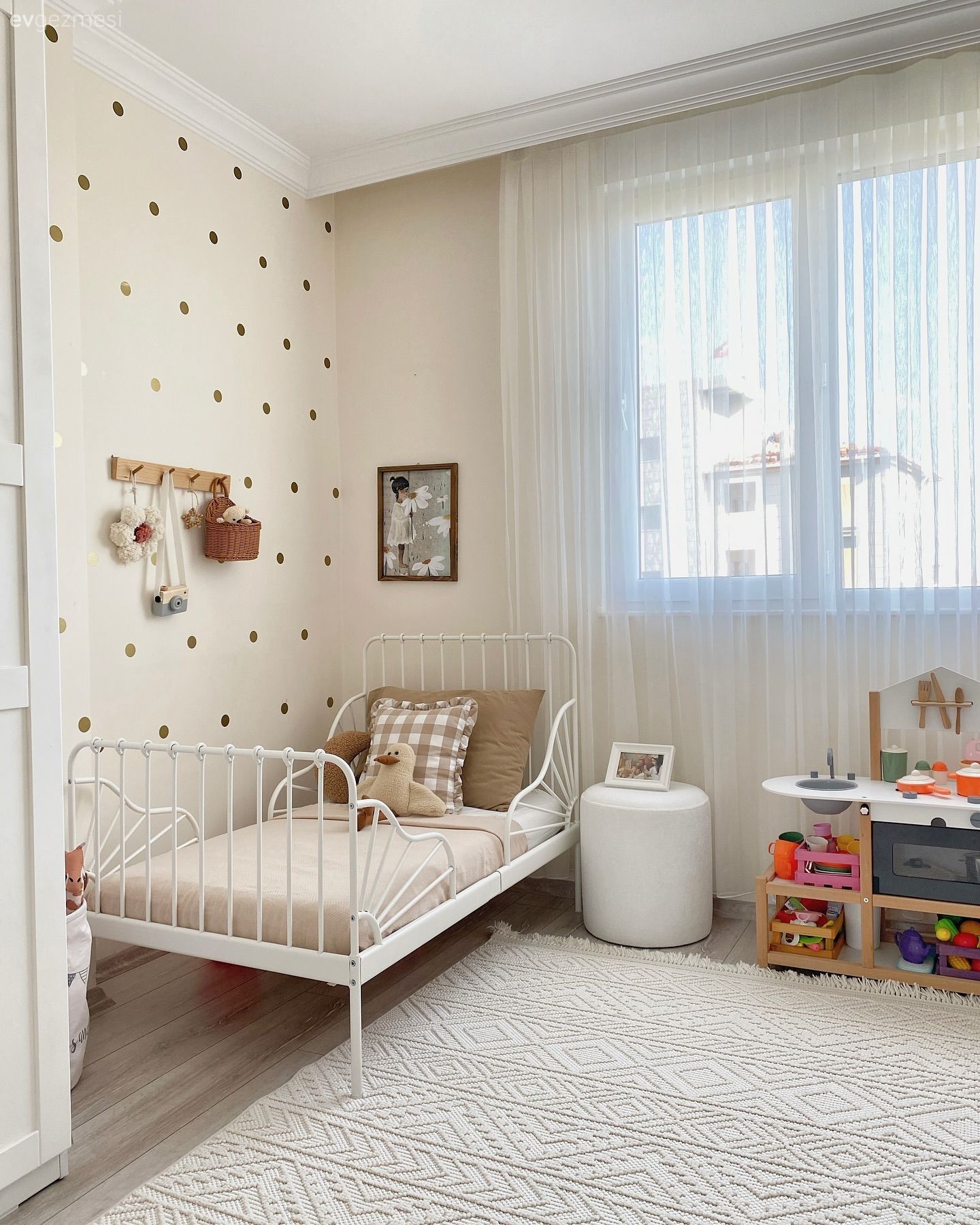 Bu Antalya Evinin Yıldızı Balkondaki Paletten Yapılma Sedir!