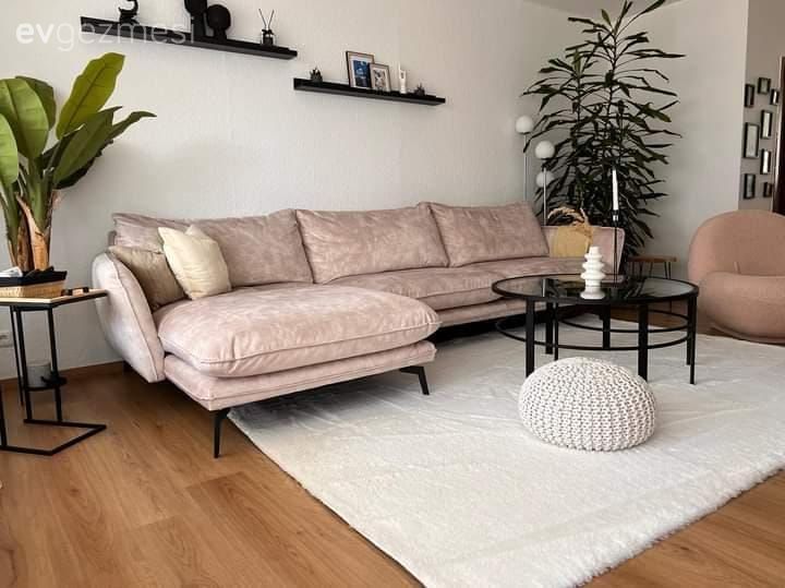 Bu Konforlu Evde Modern Stilin Arasına Bir Tutam Rustik Karışmış!