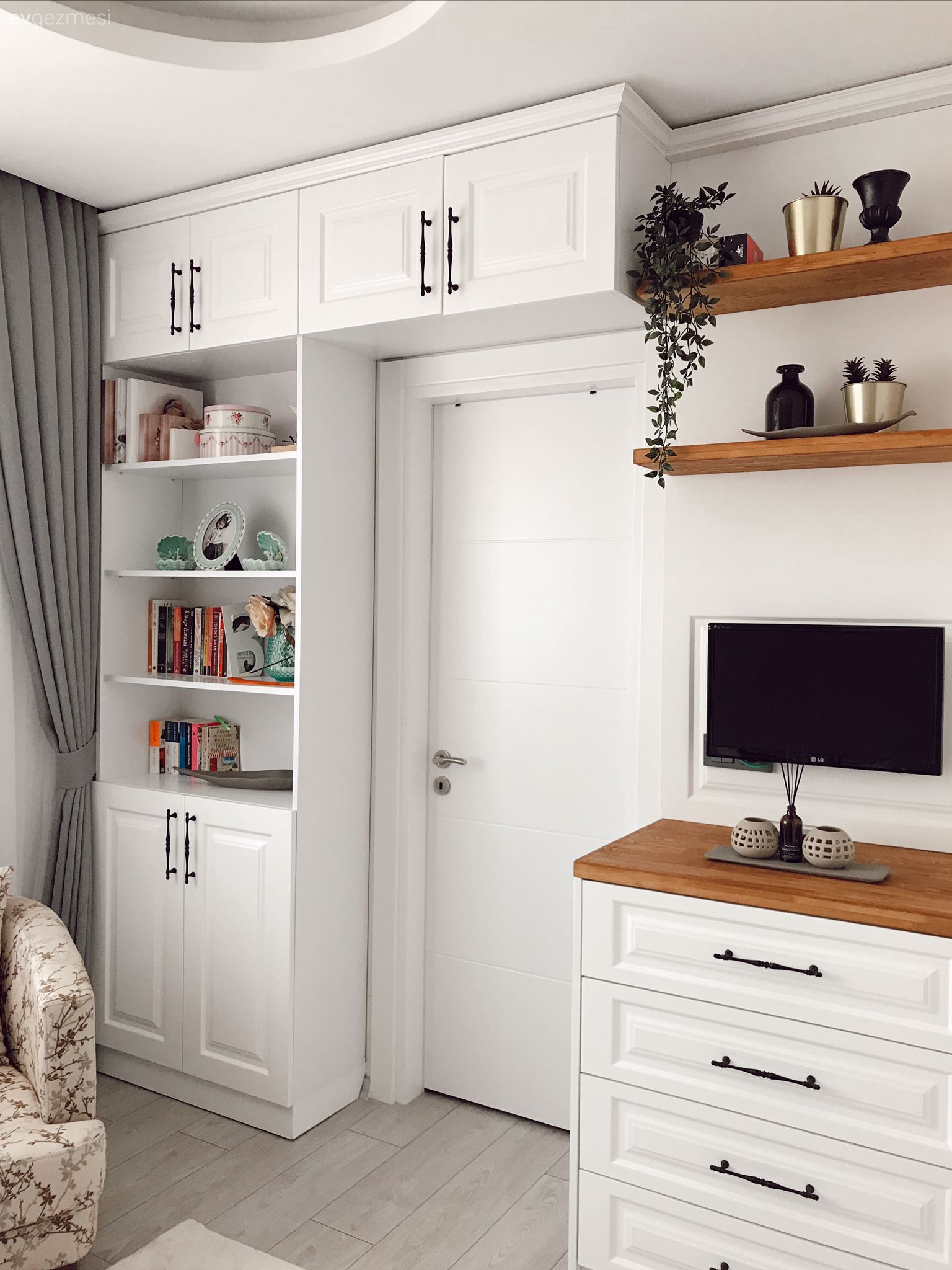 Bu Osmaniye Evinde Özel Yapım Dolaplar Düzen Kaynağı