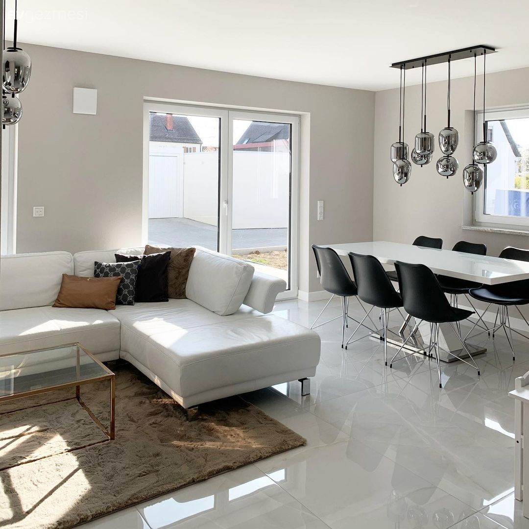 Bu Modern Evde Zıt Renkler Dekorun Çekici Tavrını Öne Çıkarmış!