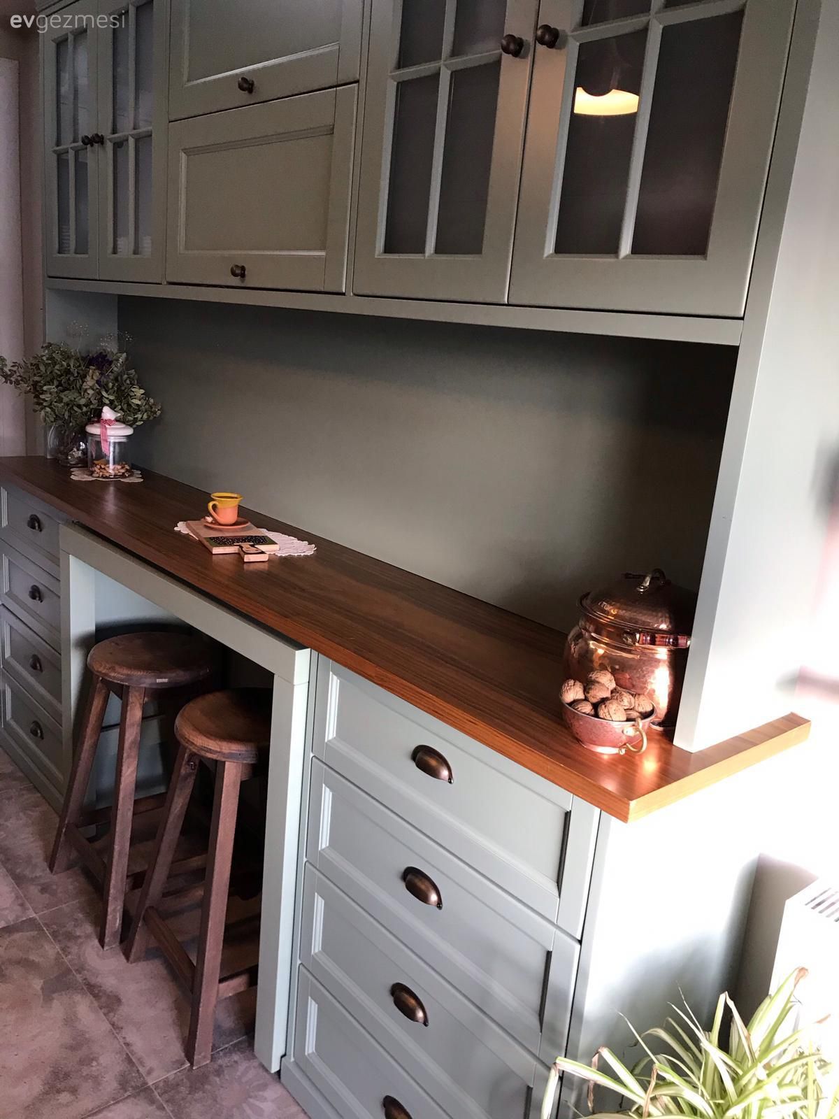 Mutfak, Country mutfak, Yeşil mutfak, Mint yeşil, Yeşil, Vizon, Beyaz, Mutfak tezgahı, Tezgah arası seramik, Mutfak tezgah arası, Ankastre, Mutfak Avize Modelleri, Mutfak zemin seramikleri, Davlumbaz, Tabure