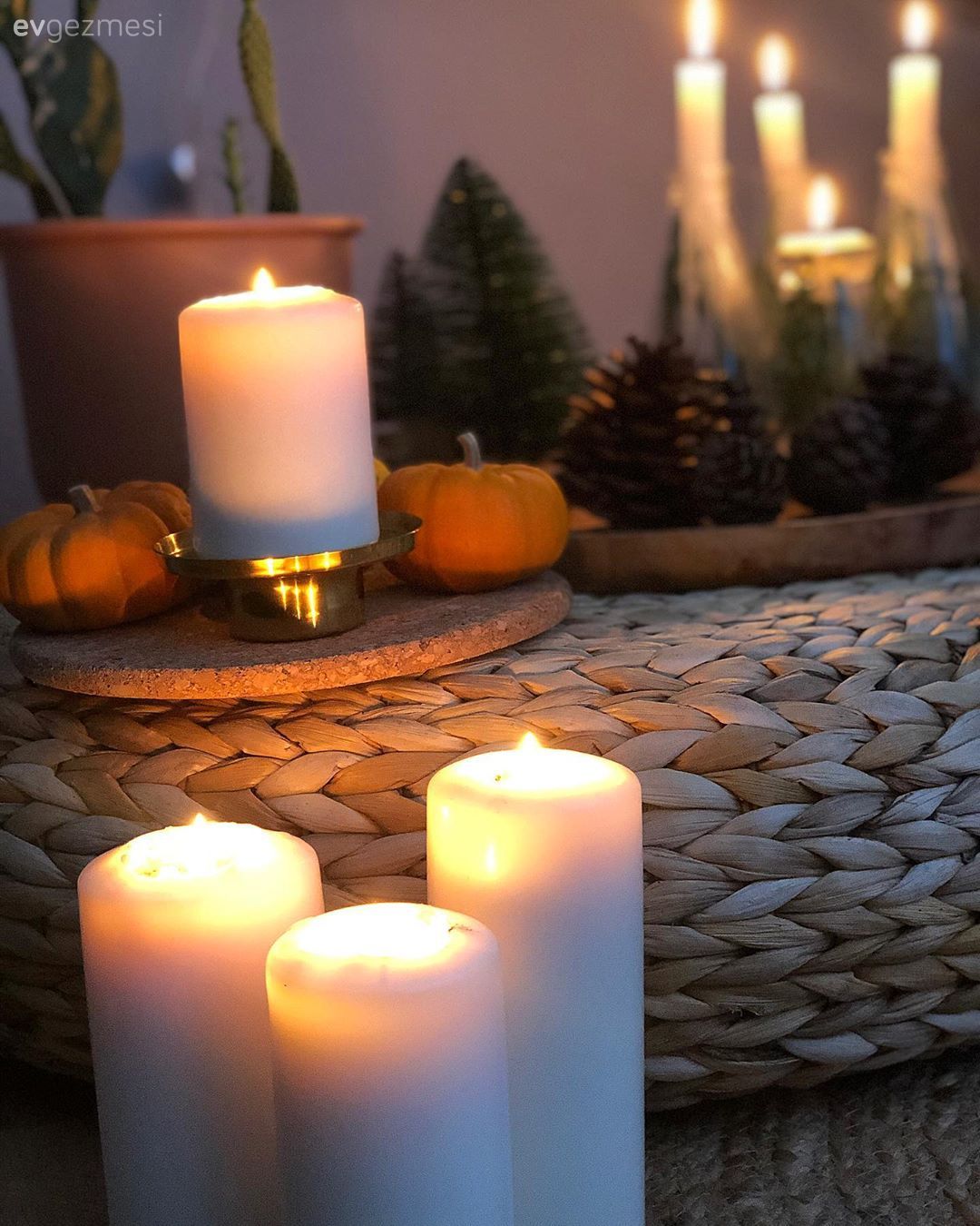 Bu Antalya Evinde Duvarlar Değişmeden Duramıyor!