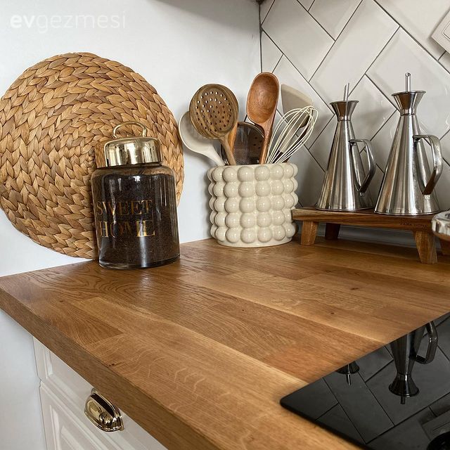 Beyaz ve ahşap mutfak, Mutfak, Mutfak tezgahı, Ahşap mutfak tezgahı, Mutfak tezgah arası