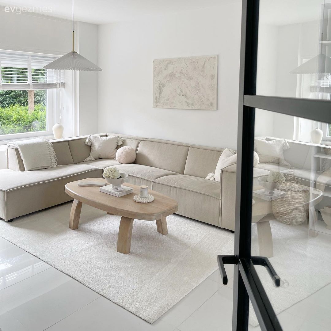 Salon, İskandinav, Modern, Beyaz, Bej, Krem, Köşe koltuk, Koltuk takımı, Duvar panosu, Duvar dekorasyonu, Orta sehpa, Sehpa, Avize, Aydınlatma, Halı, Salon halısı, Tablo