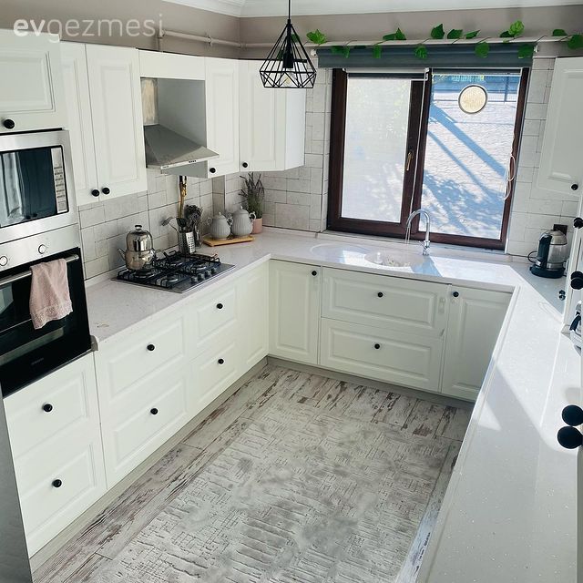 Bu Kocaeli Evi Gün Işığının Eksikliğini Nasıl Kapatacağını İyi Bilmiş!