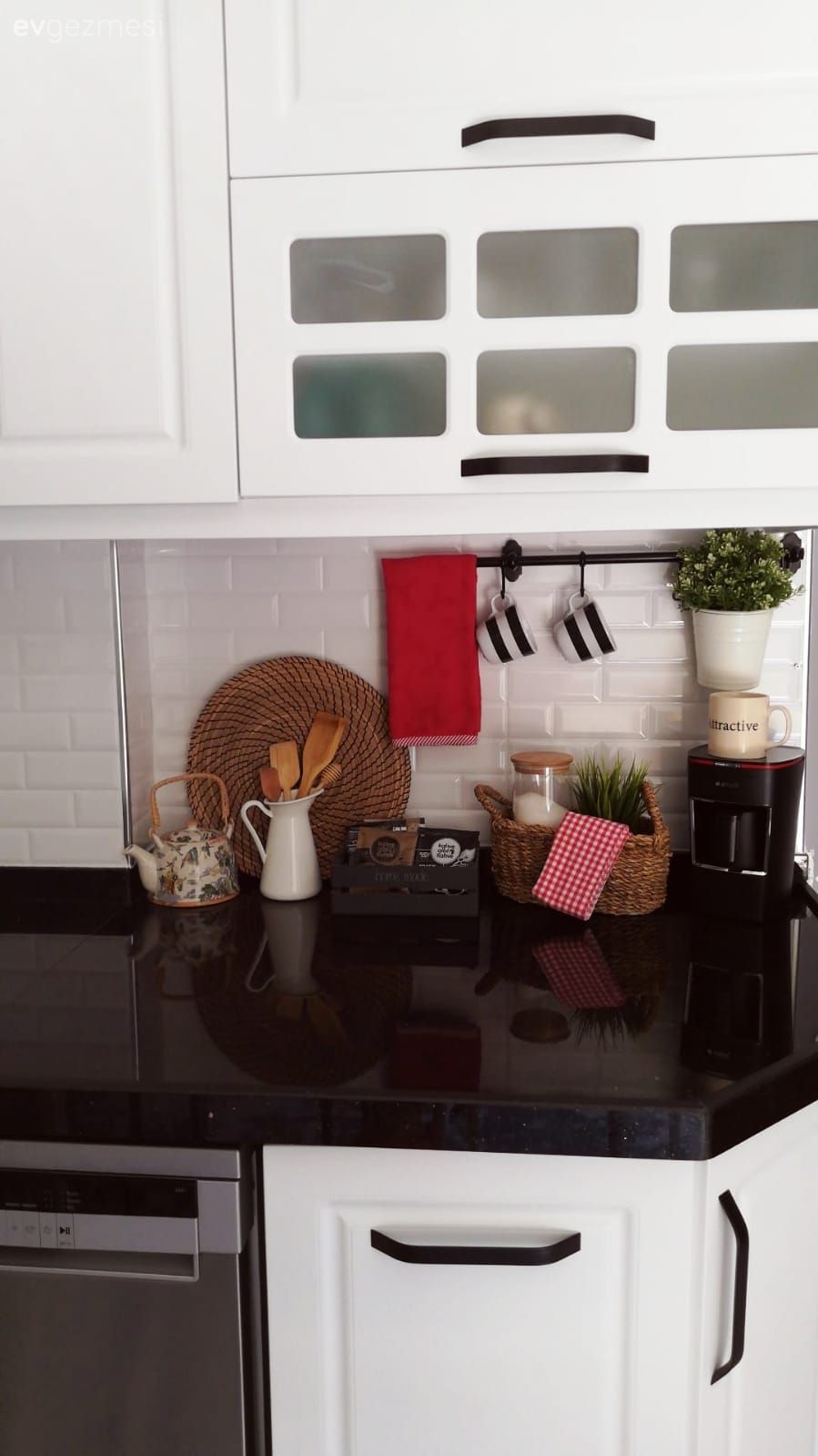 Siyah tezgah, Mutfak tezgahı, Mutfak aksesuarları, Mutfak