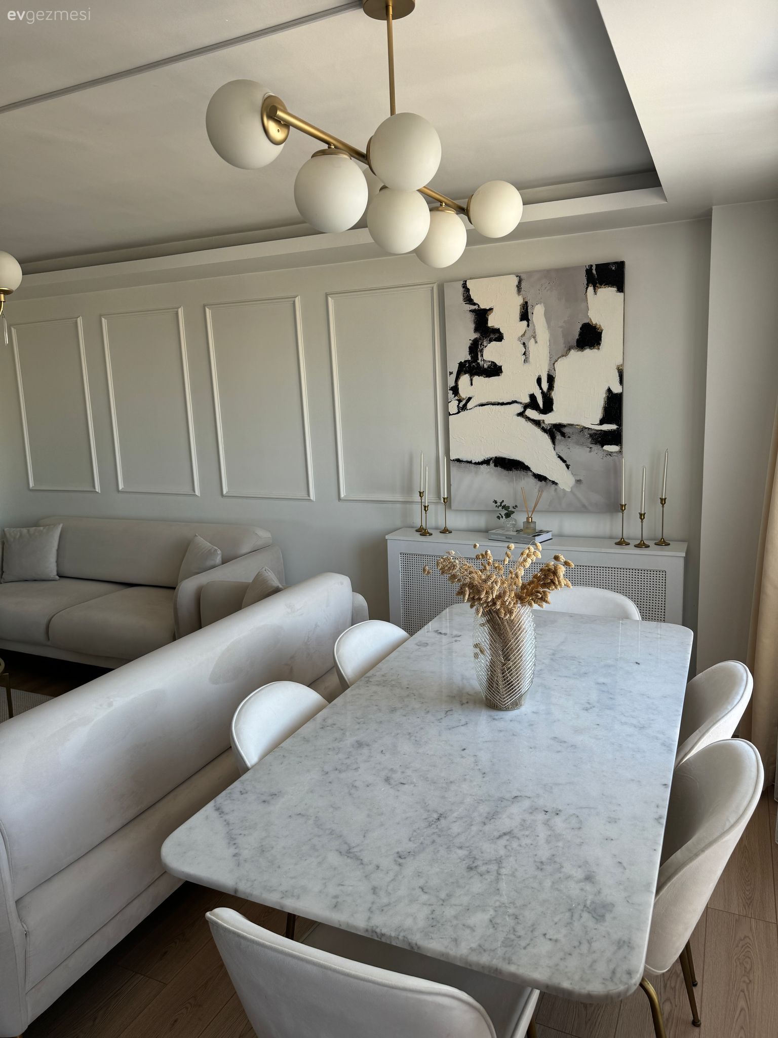 Bu İç Mimar Evi Her Zamana Uyum Sağlayacak Görünümde