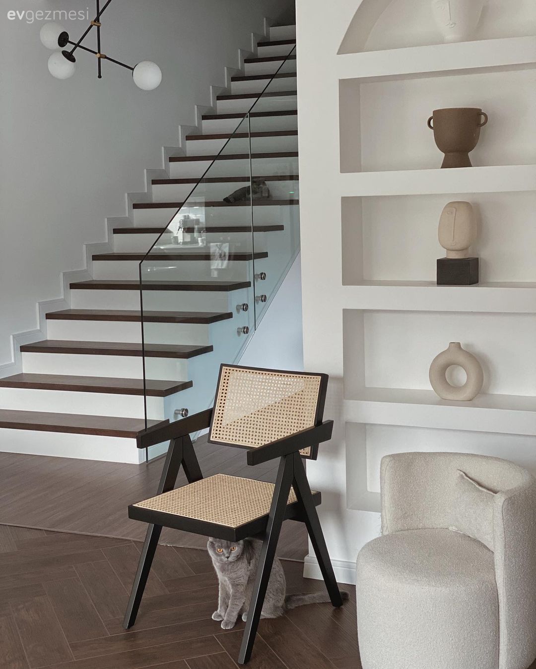 Grileri Kuşanmış Bu Ev Zamansız Şıklığı İşaret Ediyor!