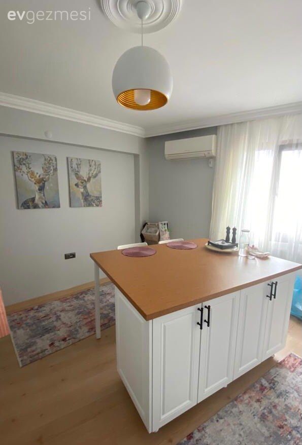 Mutfak, Beyaz mutfak, Beyaz ve ahşap mutfak, Mutfak Avize Modelleri, Parke, Mutfak perdesi, Mutfak masası, Sandalye, Ada mutfak, Tablo, Duvar dekorasyonu