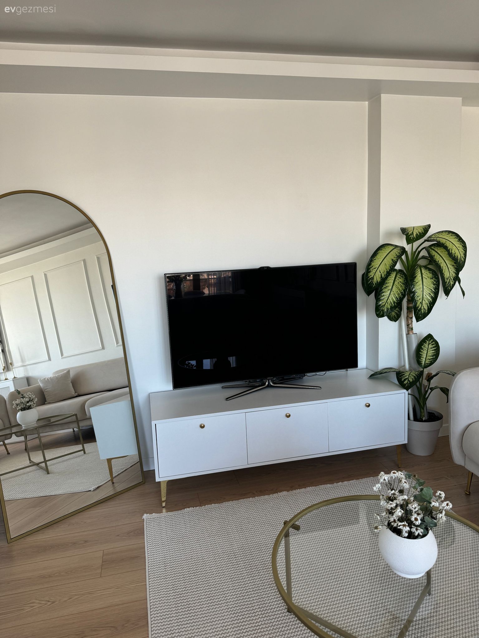 Bu İç Mimar Evi Her Zamana Uyum Sağlayacak Görünümde