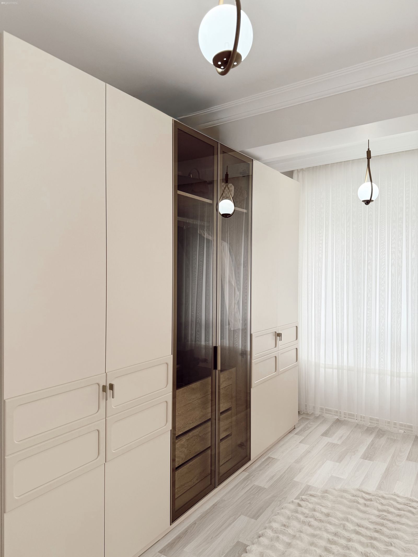 Giyinme odası, Avize, Aydınlatma, Krem, Bej