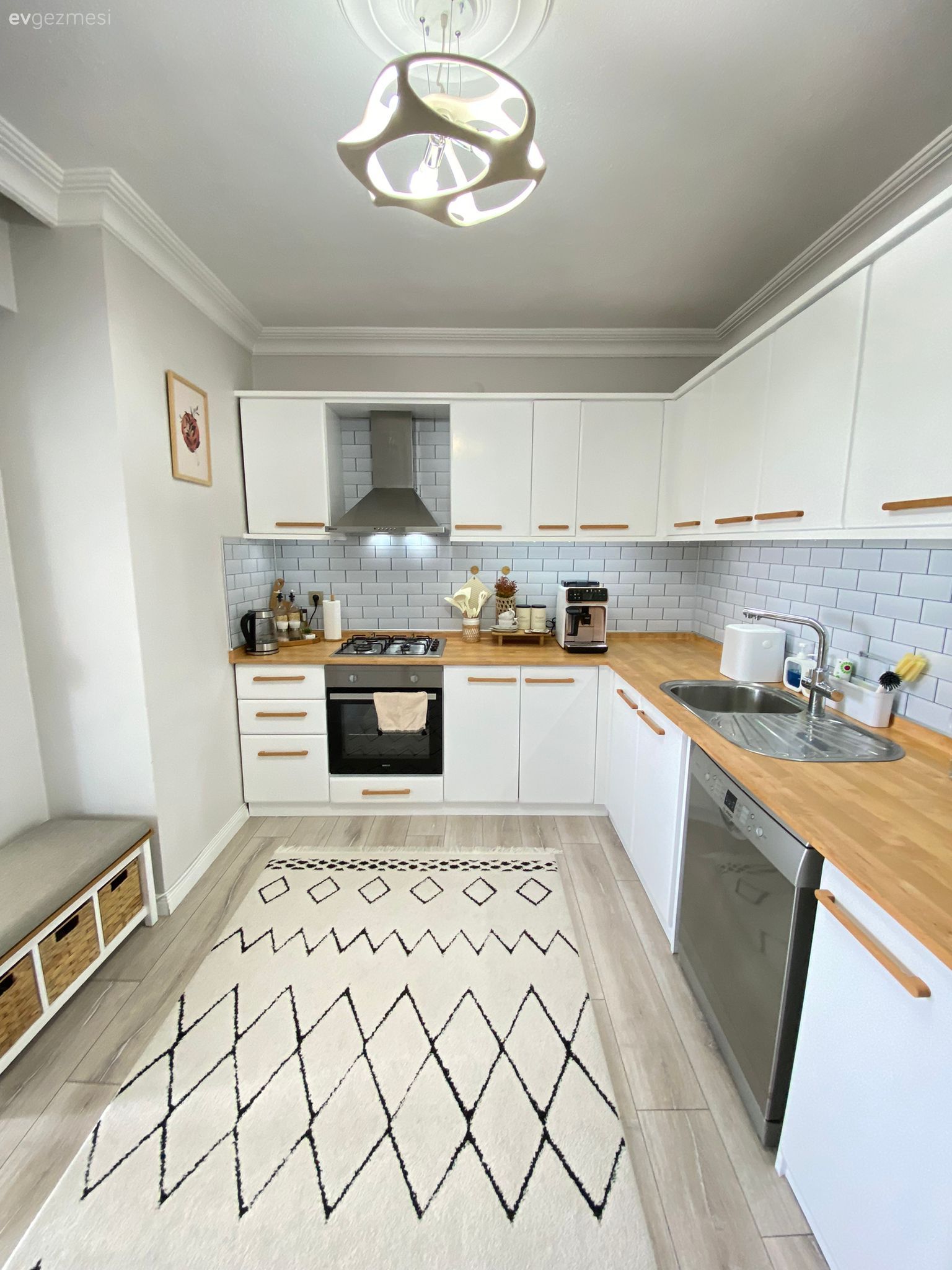 Yeni Mutfak Yaptırmaktan Daha Uygun Maliyete Yepyeni Bir Mutfak!