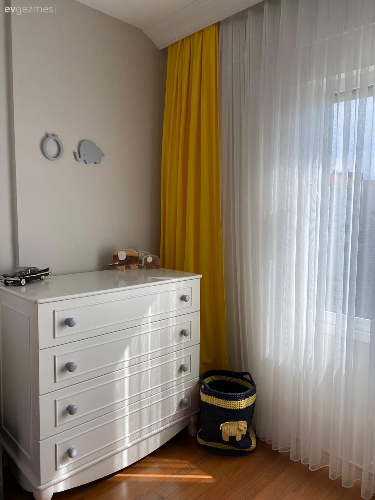 Bu İstanbul Evinde Canlı Renkler Şarkılarını Neşeyle Söylüyor!