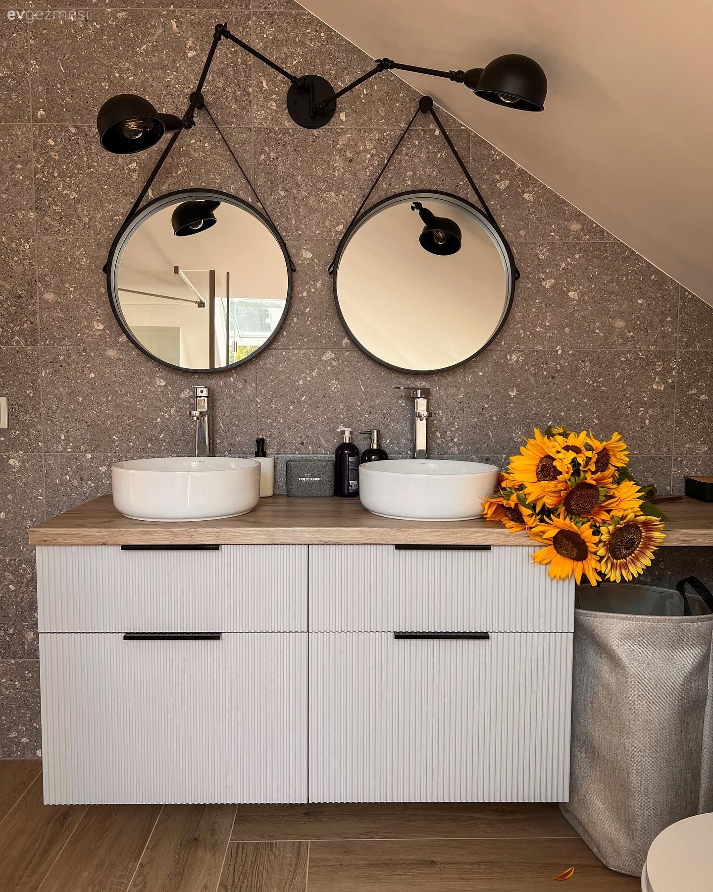 Müstakil Ev İsteyenler İçin 155 M2 İki Katlı Evin İçi ve Planı