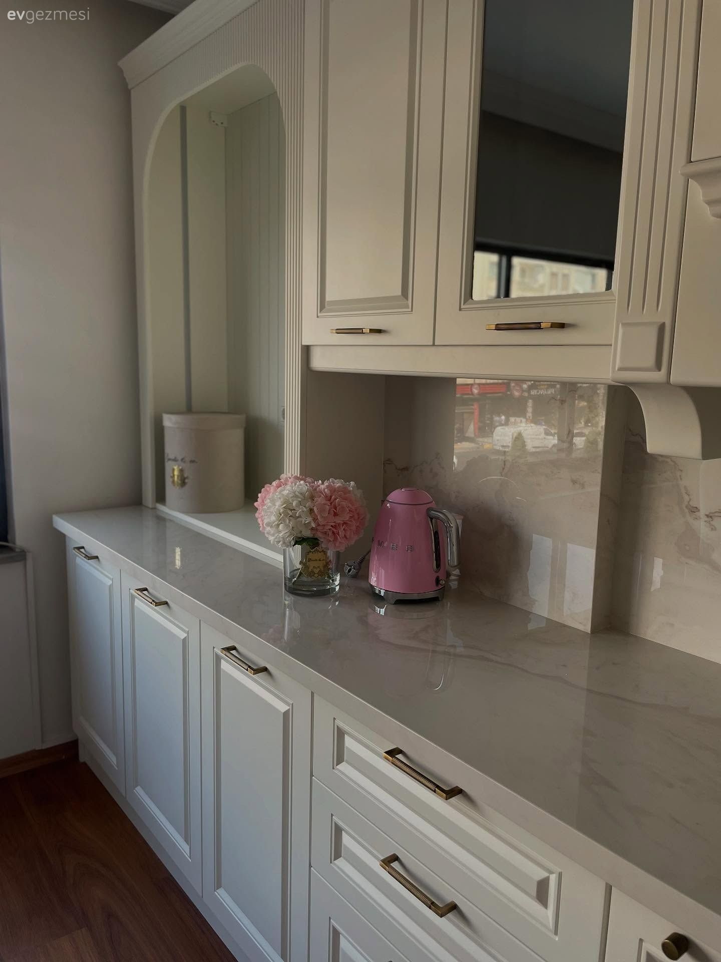 Bu Trabzon Mutfağında Kullanılan Ada Ortamın İşlevselliğinin Sembolü