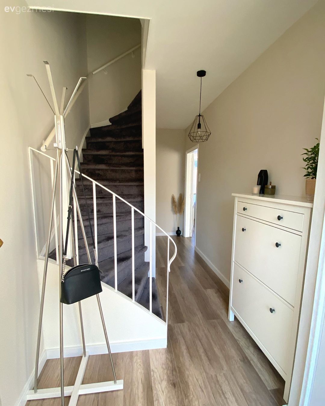 Dubleks evler, Antre, Beyaz, Dresuar, Merdiven