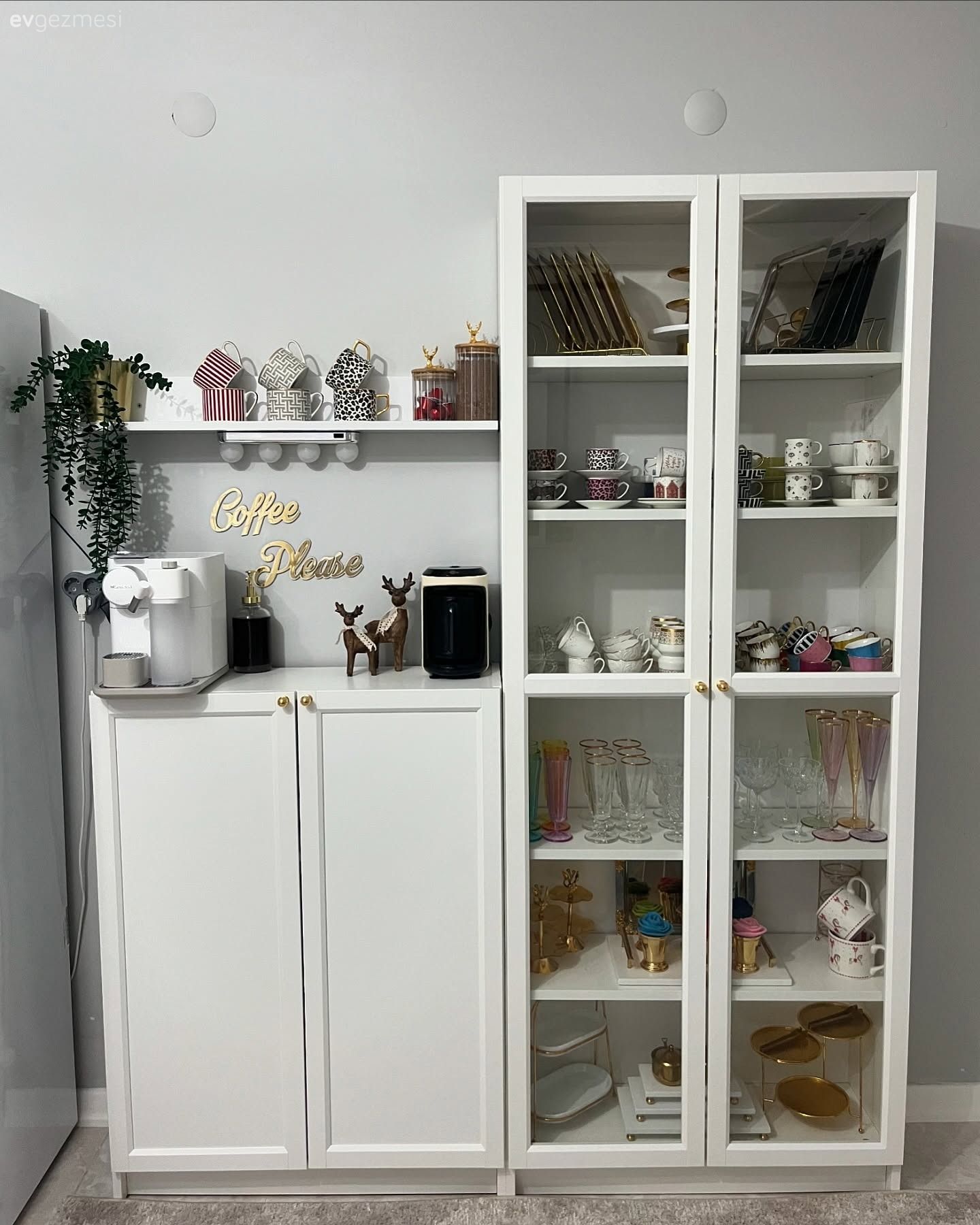 Bu Ankara Evinde Şıklığın Yolu Altın Yansımalarından Geçiyor