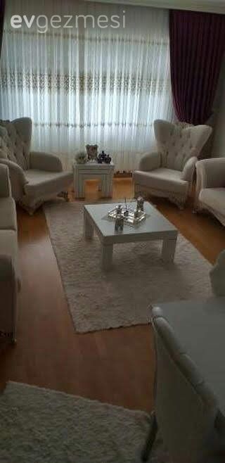 Ev Gezmesi: Klasik Stilde Şık Bir Ankara Evi