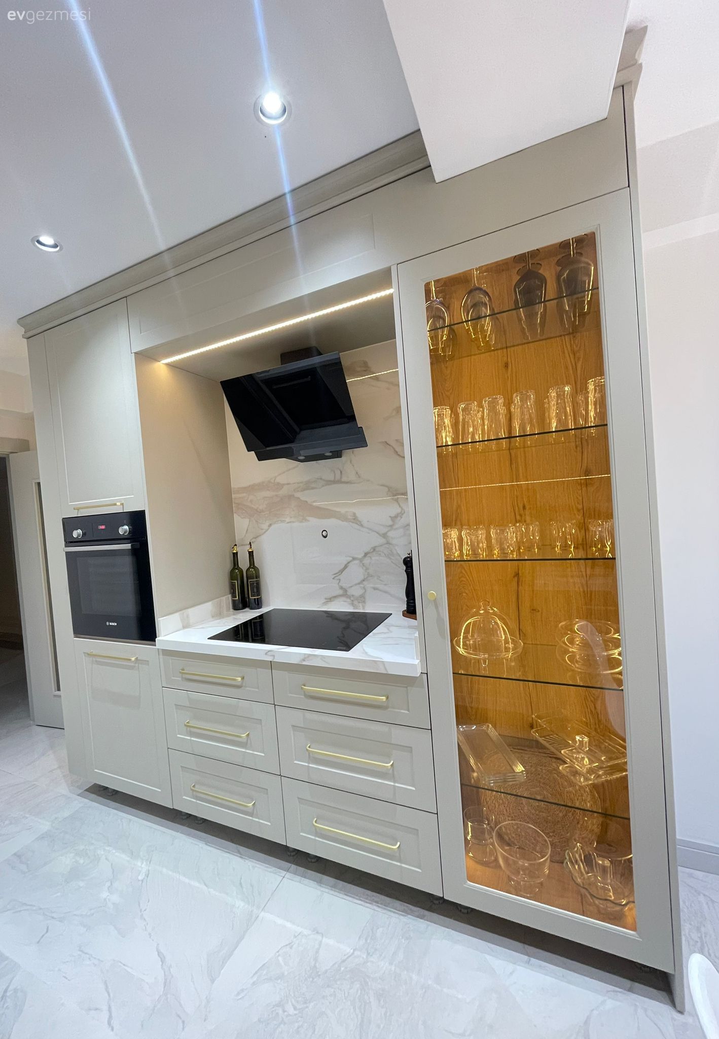 Balkon Artık Mutfakta: İstanbul'dan Komple Tadilat Geçirmiş Bir Ev