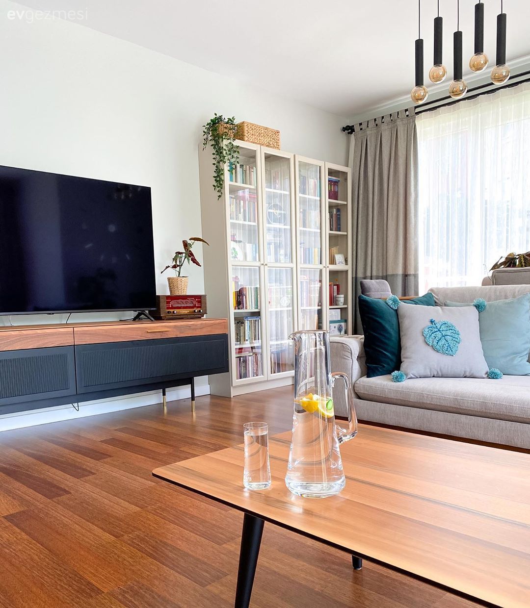 Bu Mimar Evi Rahat ve Sade Haliyle Huzuru Uzaktan Bile Yayabiliyor