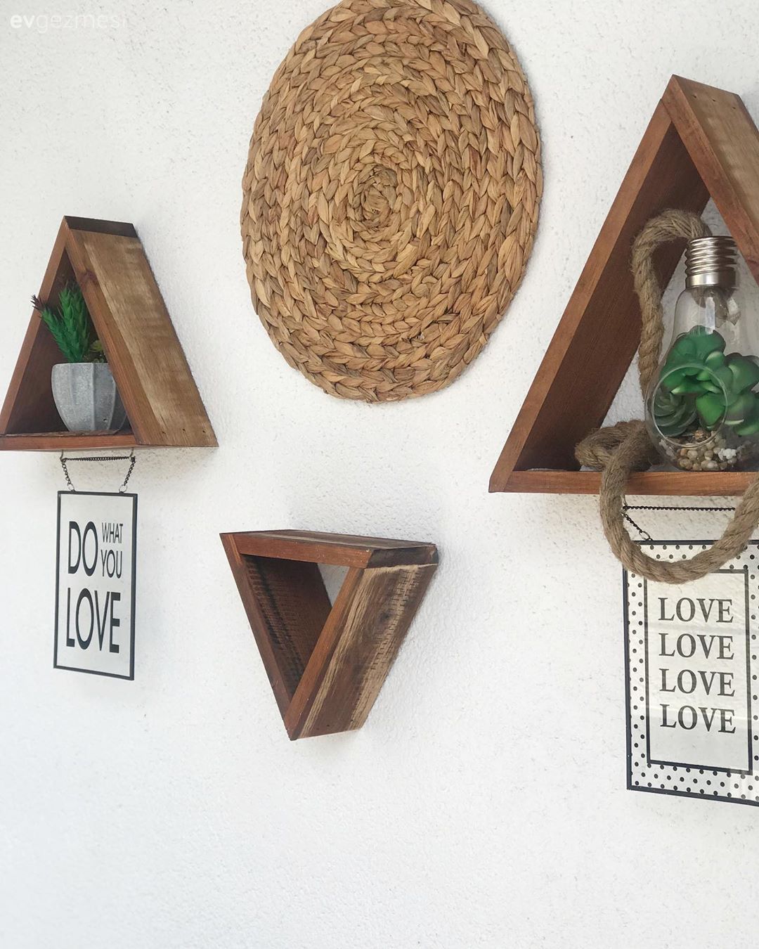 Balkon, Balkon masası, Sandalye, Balkon duvar dekorasyonu, Duvar rafı, Duvar dekorasyonu