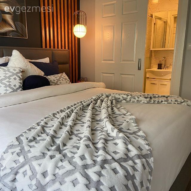 Öncesi&Sonrası: Gömme Dolap İçin Ayrılan Yer Artık Bir Ebeveyn Banyosu!