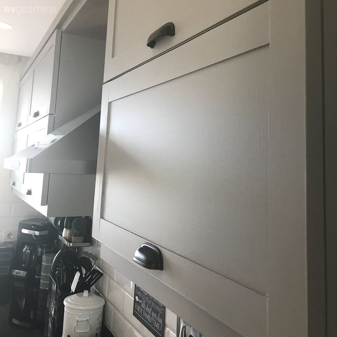 Öncesi & Sonrası: Bu El Emeği ile Dönüşen Mutfak Biraz Modern, Biraz Nostaljik