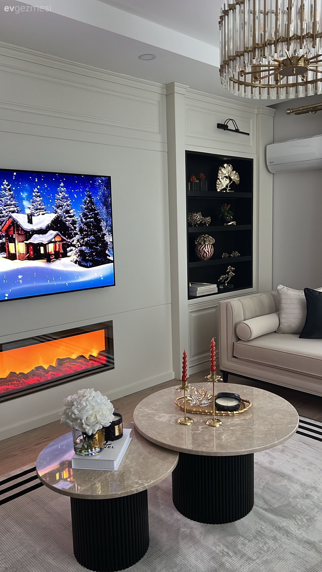 Bu İstanbul Evinde Sadelik ve Gösteriş Bir Arada