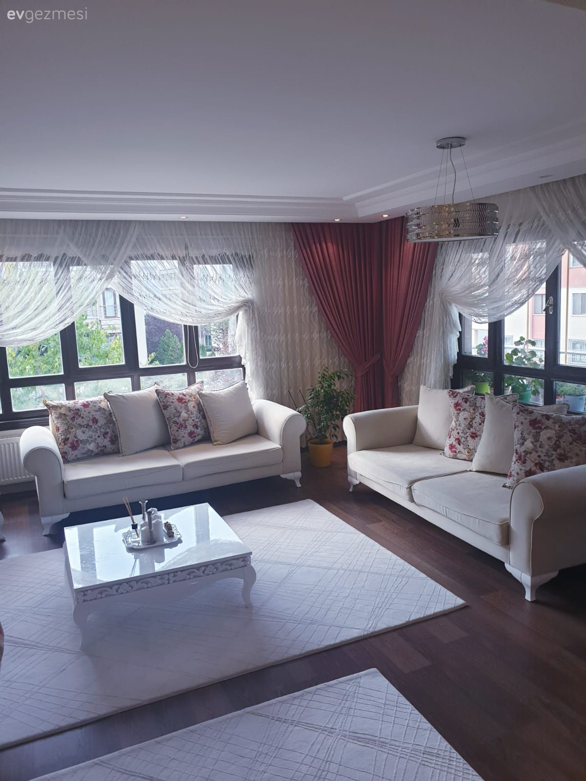 Romantik Country Ruhu, Bu Salonun Her Yerini Kuşatmış!