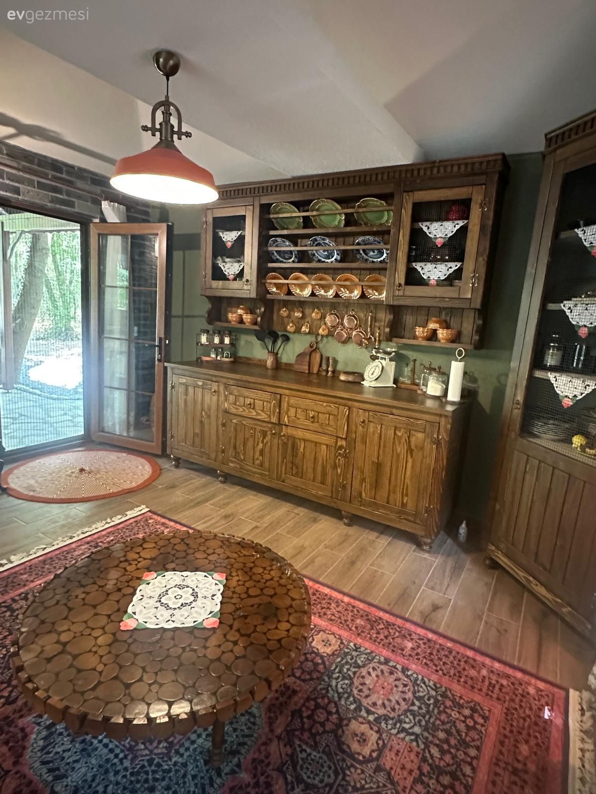 Bu Otantik Sakarya Evinde Örtülerden Perdelere Her Şey El Emeği