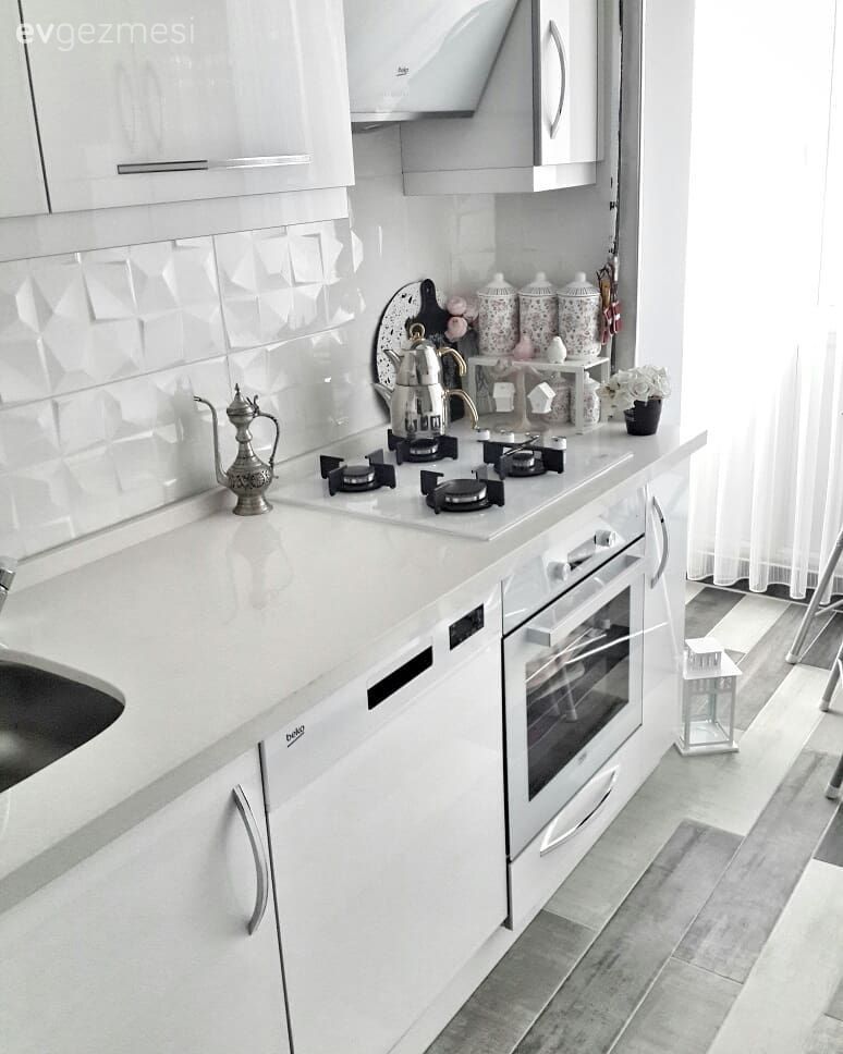 Ev Gezmesi: Komple Tadilattan Geçen Yepyeni Bir Daire