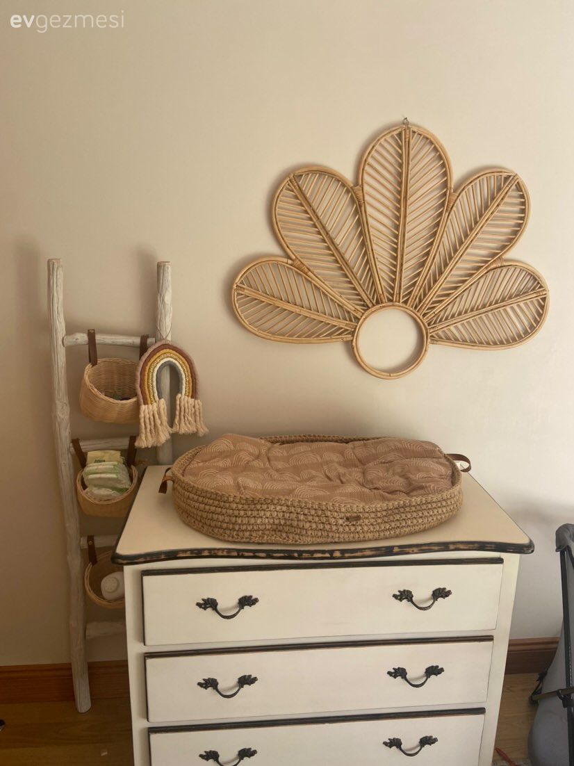 Ev Gezmesi: Bu Müstakil Evde Kış Bahçesi Evin Salonu Gibi!