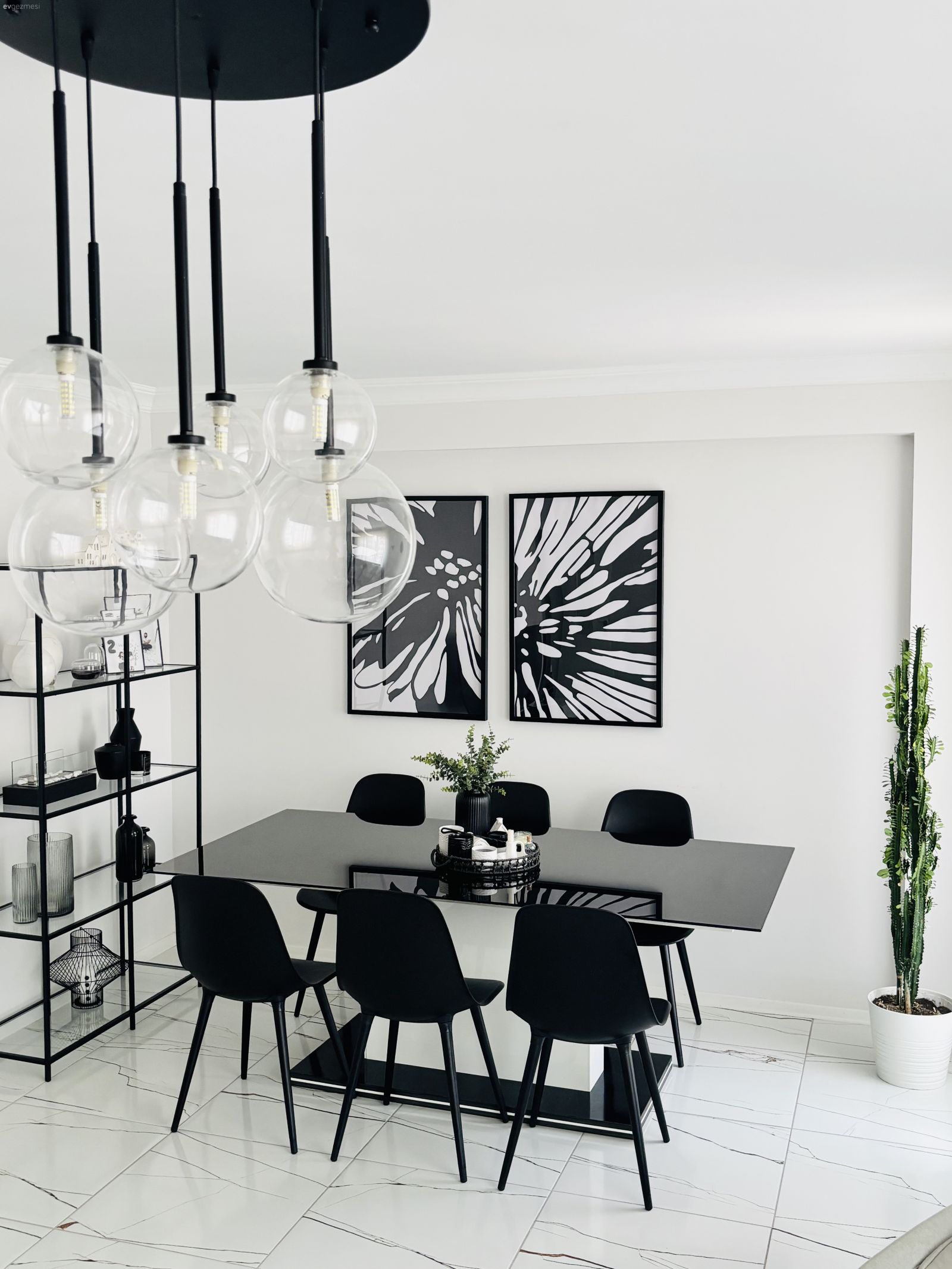 Renkler Kontrast Tarz Modern: Amasya'dan L- Tipi Bir Salon