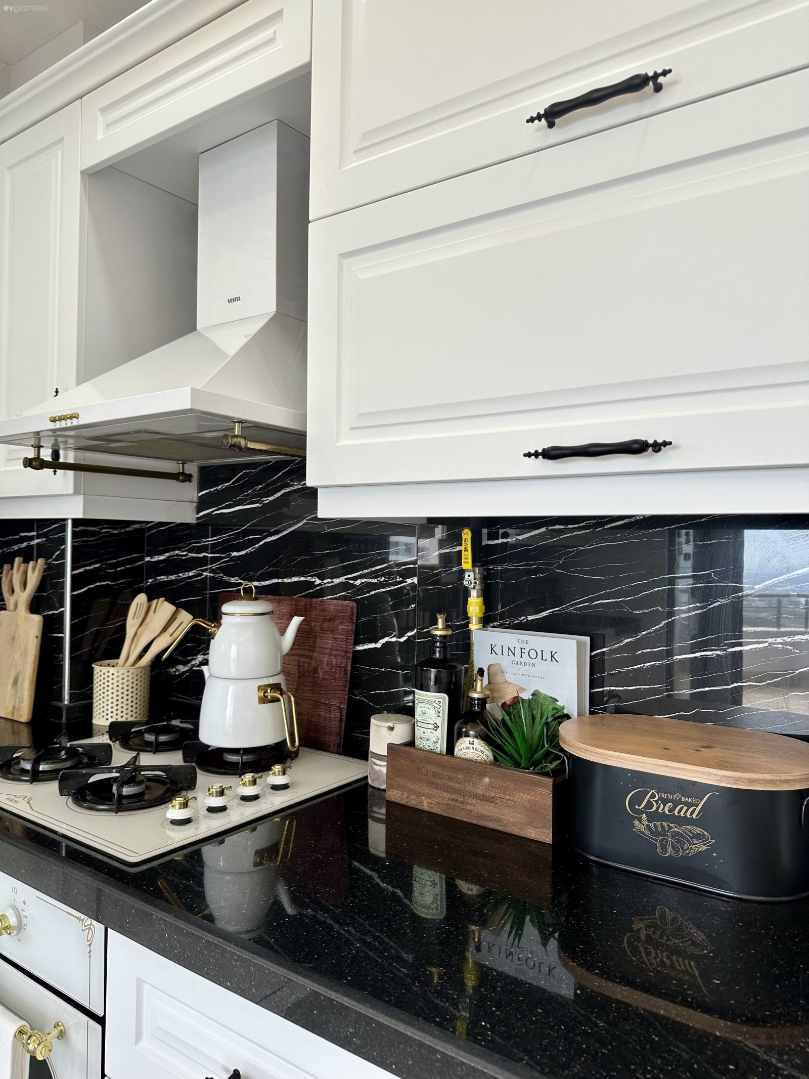 Beyaz, Siyah, Mutfak aksesuarları, Mutfak, Shaker kapaklı dolaplar, Davlumbaz