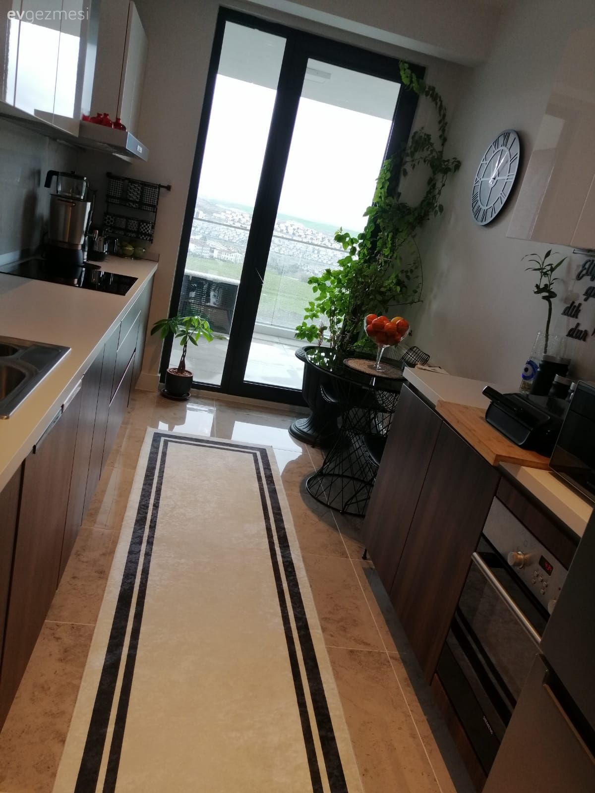 Modern Rustik Stilden İlham Alan Bu Ev İşlevselliği de İhmal Etmemiş!