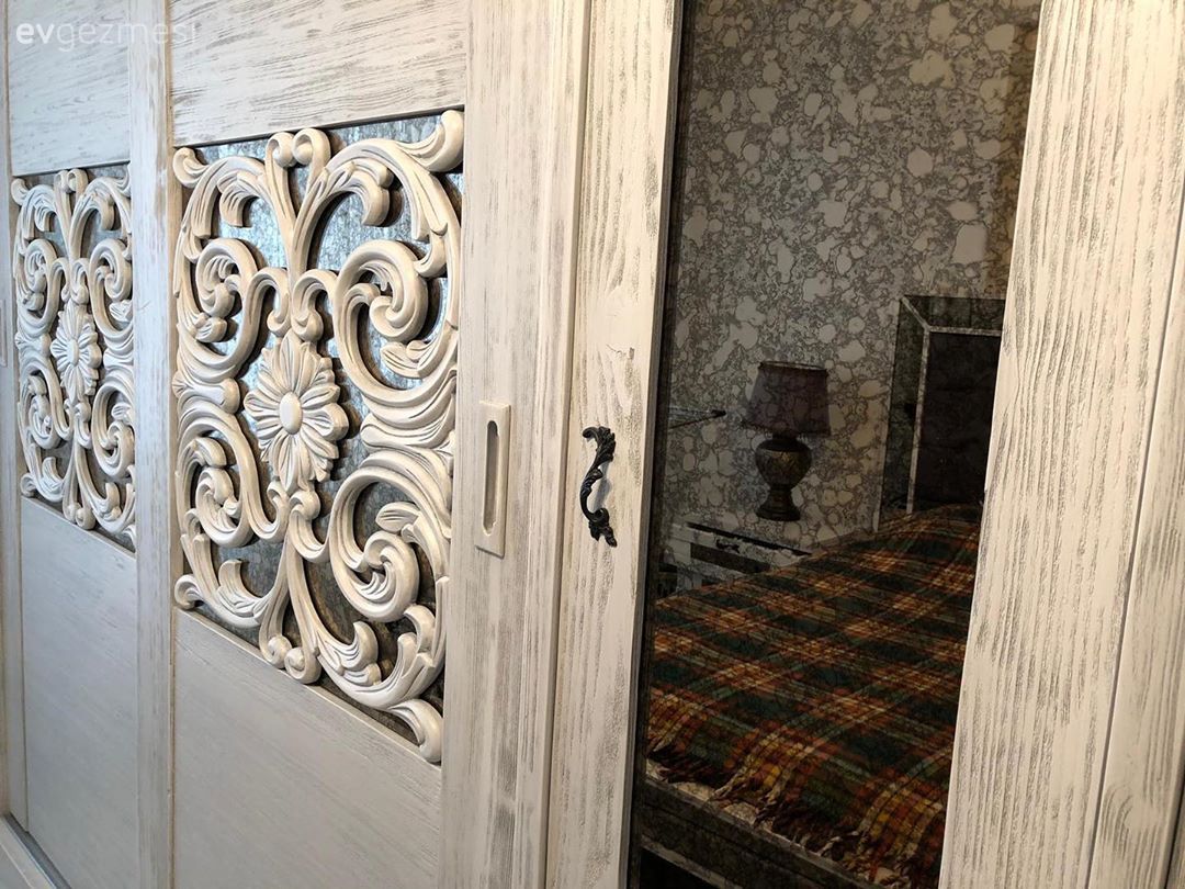 Antik Detaylarla Dolu Bu Ev Geçmişin Günümüze Yansıması