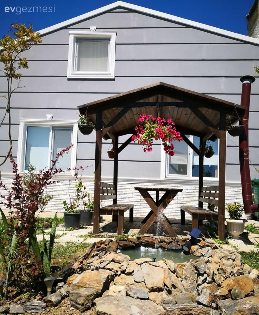 Müstakil Ev Modelleri: Grinin 50 Tonunu Barındıran Çiftlik Evi